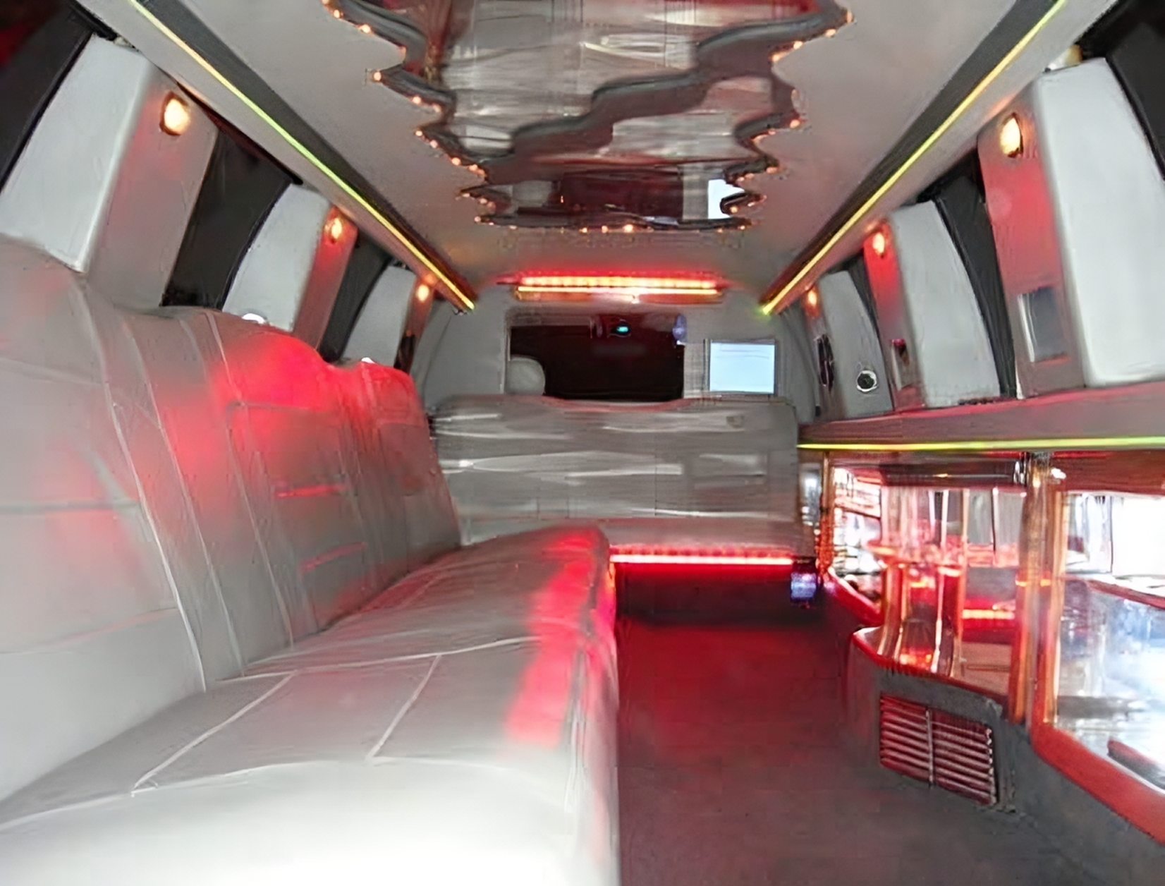 10-passenger limo rental